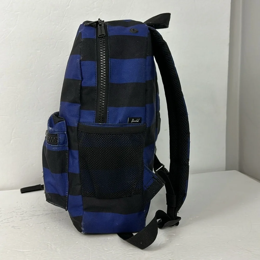 Herschel Kids Heritage Backpack Black/Blue Surf The Web Stripes